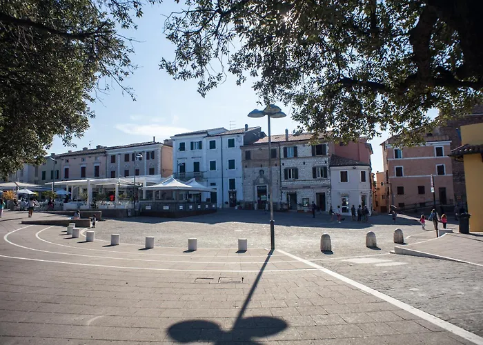 Alemar ゲストハウス 4*