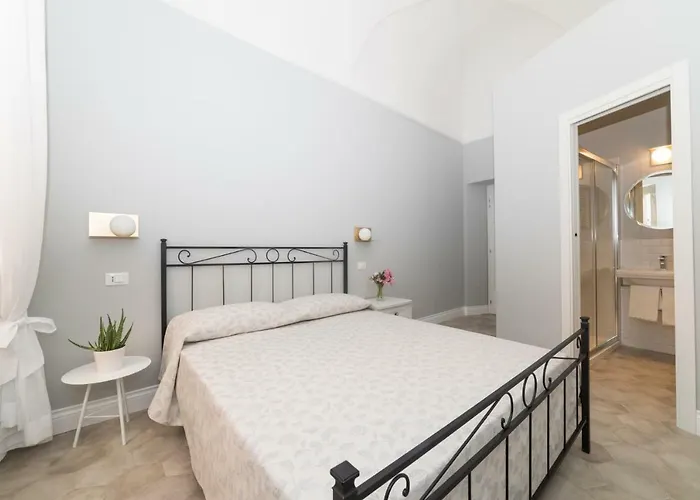 Alemar ゲストハウス 4*