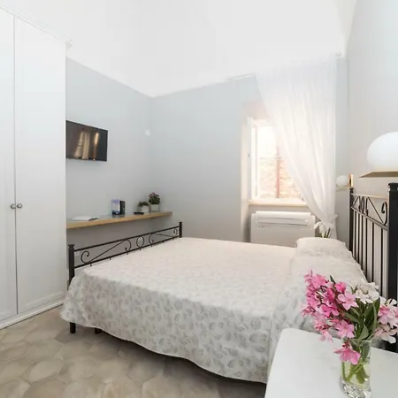 Alemar Penzion Sirolo